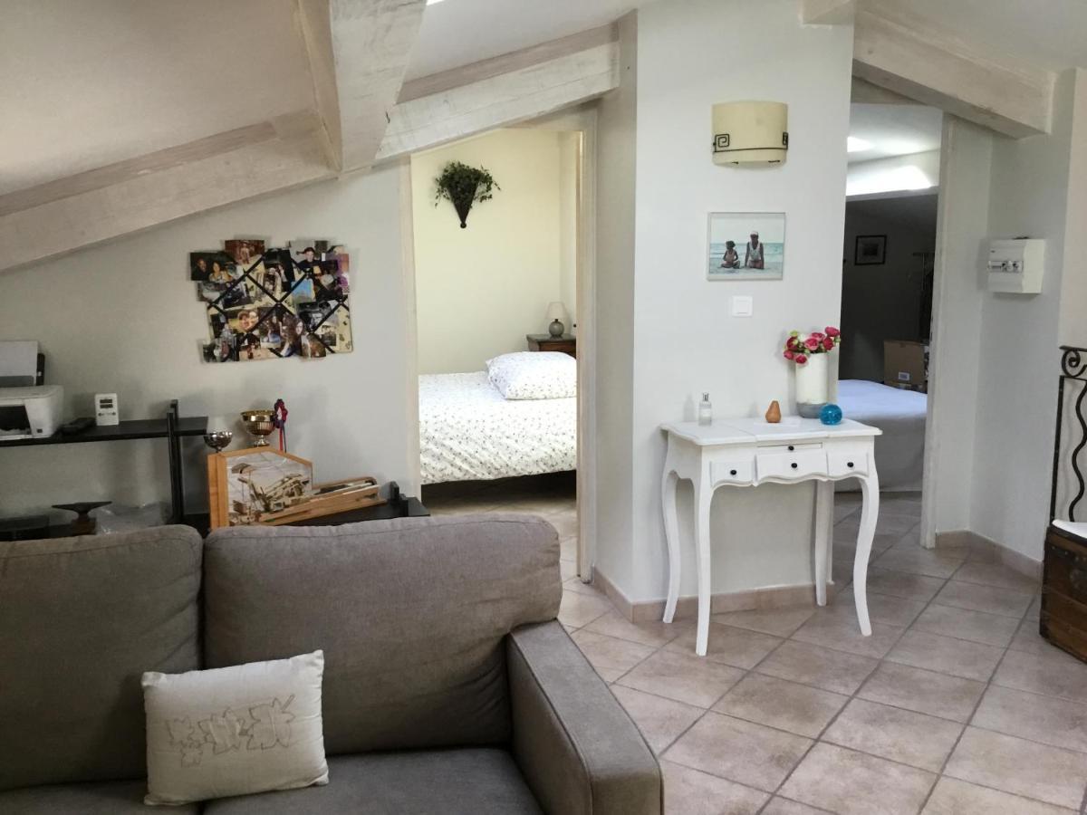 Les Lauriers Bed & Breakfast Camps-la-Source Eksteriør bilde
